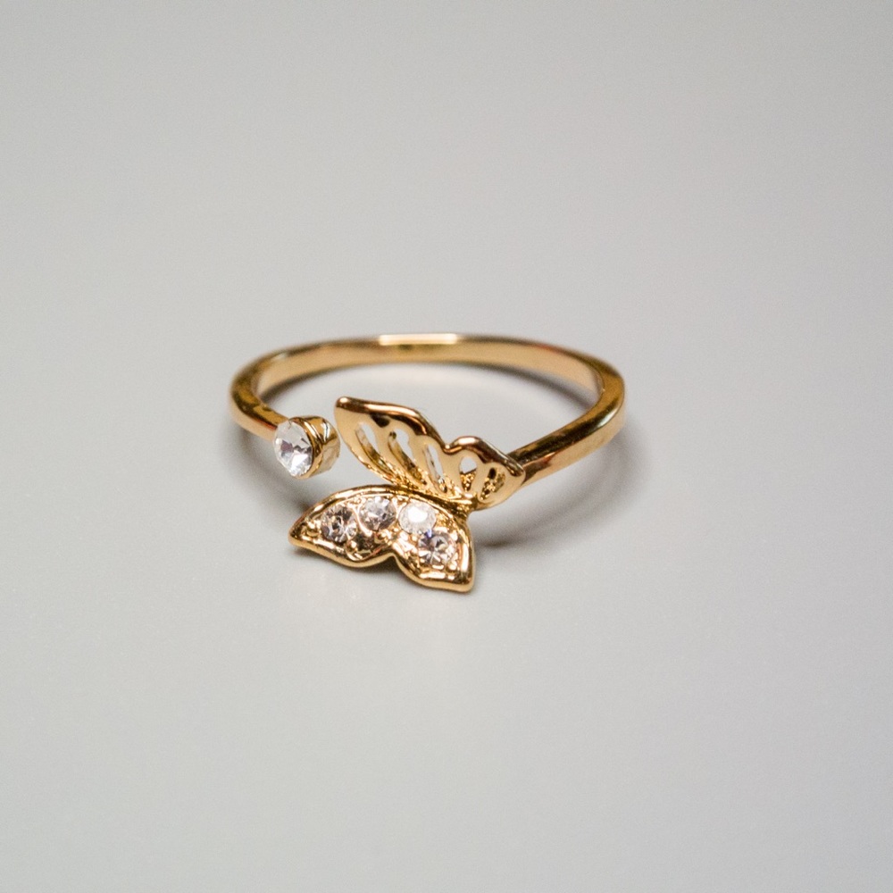 🔸NWT Butterfly Rhinestone Adjustable Ring - Picture 5 of 10